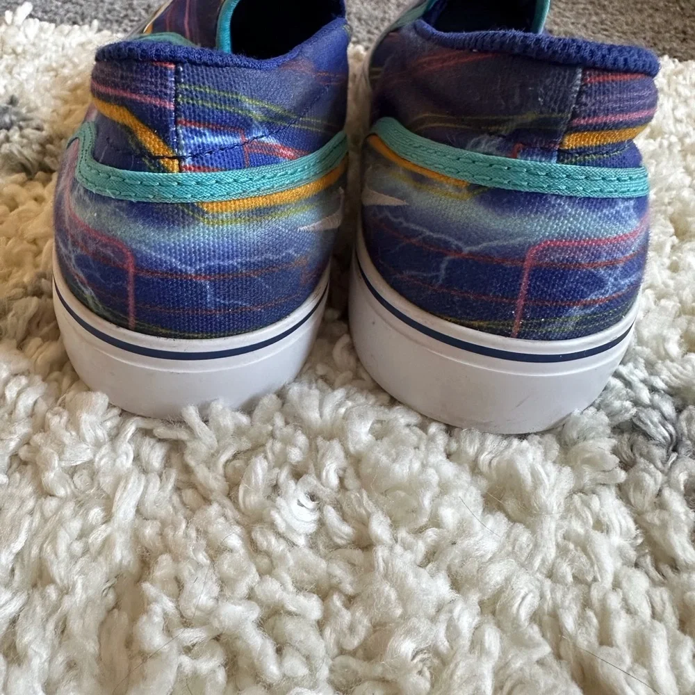 Nike Kids Slip-On Sneakers 6.5Y in Navy with Teal Trim and Multicolor Lightning